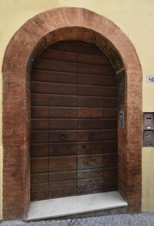 La Casa Del Borgo Antico Appartement Spoleto Buitenkant foto